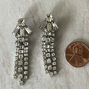 RED CARPET Crystal Faux Diamond Chandelier Earrings Clip On Vintage